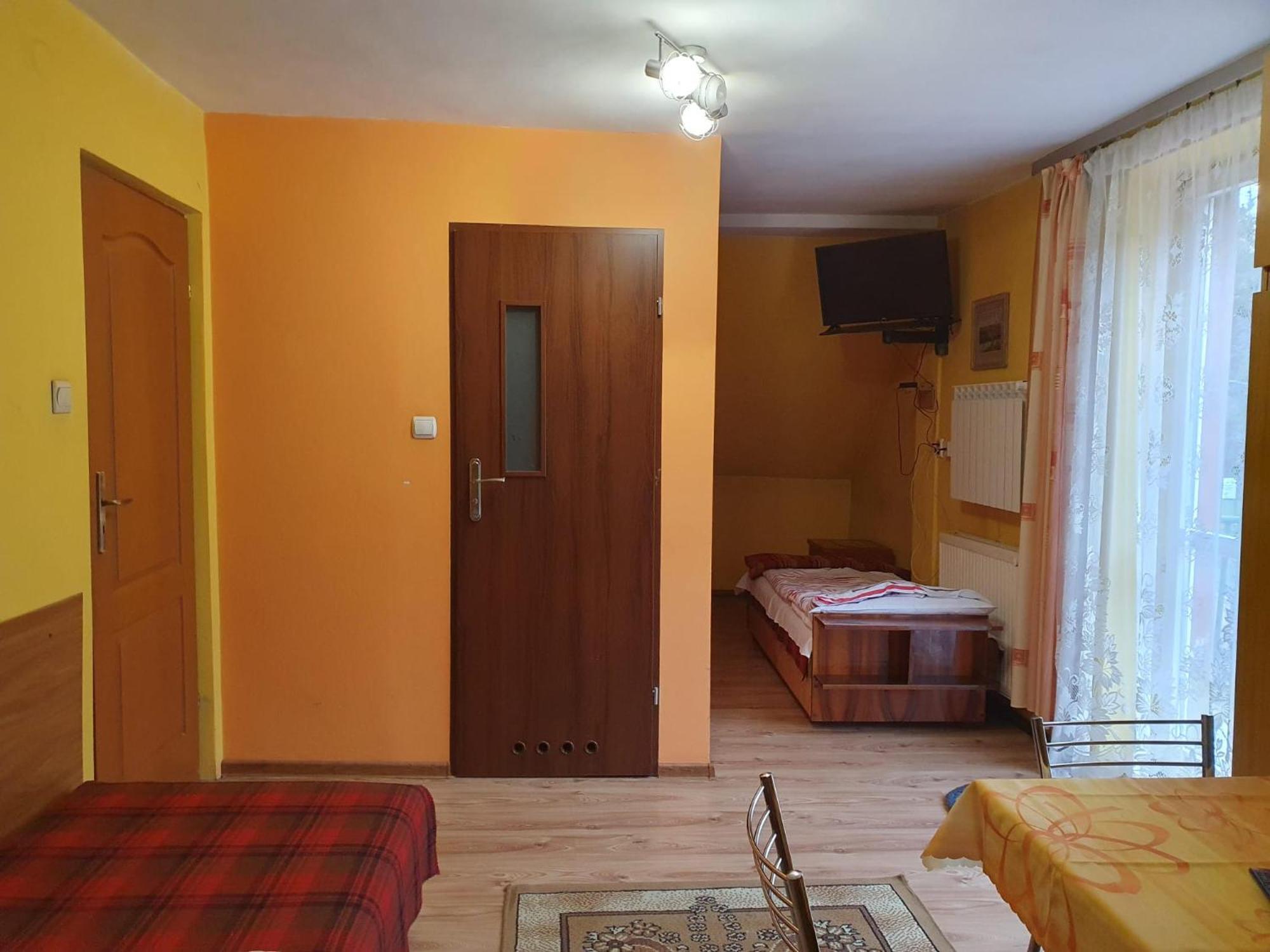 Pokoje Goscinne U Faronow Мушина Екстериор снимка